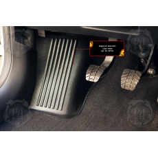 Накладка на ковролин водителя (зона отдыха левой ноги) для Lada Vesta 2015-, шагрень