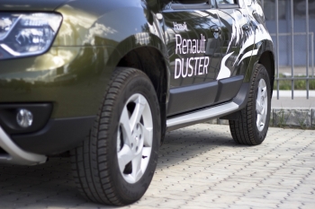 Молдинги на двери (комплект - 4 шт.) для Renault Duster 2010—2014,2015-