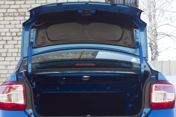 Обшивка внутренней части крышки багажника для Renault Logan 2014-