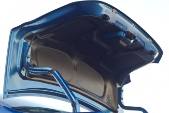 Обшивка внутренней части крышки багажника для Renault Logan 2014-